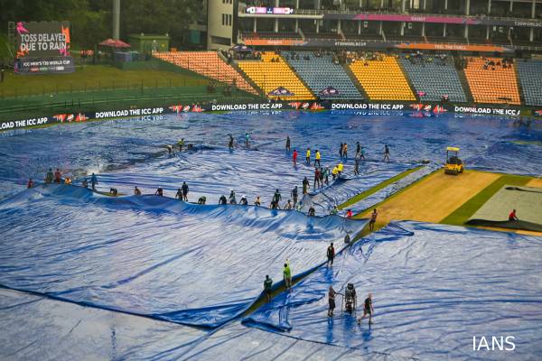 T20 உலக கிண்ணத்திலிருந்து வெளியேறிய அவுஸ்திரேலியா - மழையால் கைவிடப்பட்ட போட்டி | Australia Eliminated In T20 World Cup Rain Abonded