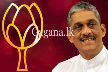 සරත් ෆොන්සේකාට පොහොට්ටුවේ සැලුන් දොර අරීයි.