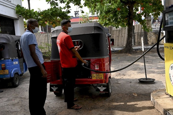 பல பகுதிகளுக்கு எரிபொருள் விநியோகம் இரத்து | Fuel Supply Canceled In Several Areas Srilanka பல பகுதிகளுக்கு எரிபொருள் விநியோகம் இரத்து | Fuel Supply Canceled In Several Areas Srilanka