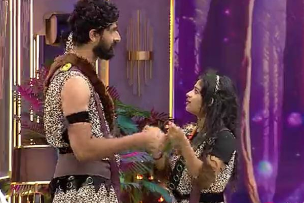 பிக்பாஸ் வீட்டில் இலங்கைப் பெண் ஜனனியிடம் சரணடைந்த போட்டியாளர்! | Ram Surrendered Sri Lanka Woman Janany Bigg Boss
