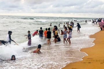 மூன்று சிறுவர்களின் உயிரை காத்த பொலிஸ் உயிர்காப்புப் பிரிவின் உத்தியோகத்தர்கள்!