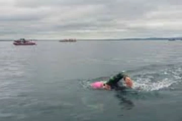 கடலில் ஜாலியாக குடும்பத்துடன் குளித்துக் கொண்டிருந்த தொழிலதிபர்: நொடிப்பொழுதில் நடந்த பரிதாபம்