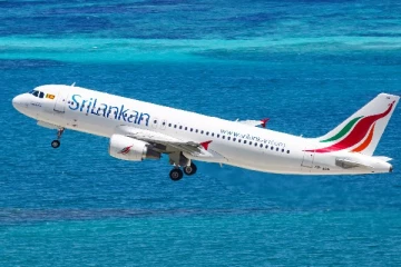 பெண் விமானியை காக்பிட்டிற்கு வெளியே வைத்து பூட்டிய விமானி! ஶ்ரீலங்கன் ஏர்லைன் விமானத்தில் பரபரப்பு
