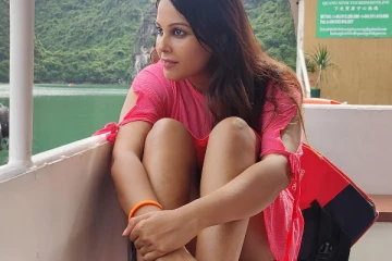 ஹாட் உடையில் சீரியல் நடிகை சாந்தினி கிளாமர் போட்டோஷூட்