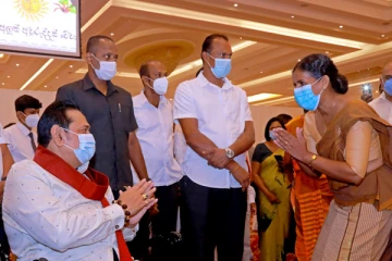 புத்தாண்டில் பிரதமரின் தலைமையில் பிரதமர் அலுவலக பணிகள் ஆரம்பம்