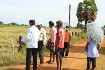 கொக்கிளாய் கிராம மக்களின் காணிகள் பறிபோகும் ஆபாயத்தில்!