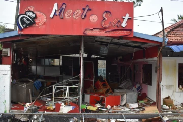 ஏறாவூரில் தாண்டவமாடிய வன்முறைகள்: பிரதான சந்தேக நபர் உட்பட 12 பேர் கைது (Photos)