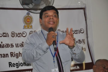 விசாரணைகளின் போது பொலிஸார் பொதுமக்களை சித்திரவதைக்குள்ளாக்காமல் இருக்க வேண்டும் : அப்துல் அஸீஸ்