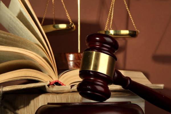 ஜனாதிபதி மீது அவதூறு குற்றச்சாட்டு: மாலி நாட்டு எம்.பிக்கு நீதிமன்றம் பிறப்பித்துள்ள உத்தரவு | Ivory Coast Mp Sentenced To 3 Years In Prison