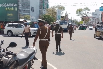 தமிழர் பகுதியில் பொலிஸார் முன்னெடுத்துள்ள விசேட வேலைத் திட்டம் (Photos)