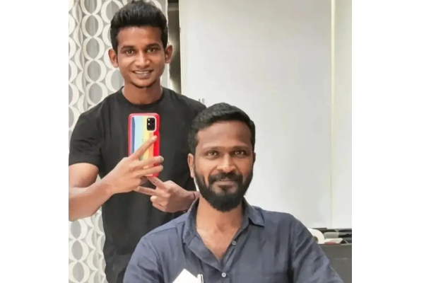 இயக்குனர் வெற்றிமாறனின் லேட்டஸ்ட் லுக்.. வேற லெவல் புகைப்படம் இதோ | Vetrimaran Latest Look Photo