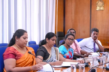 எரிபொருள் வரிசைக்குத் தீர்வுகாண உருவாக்கப்பட்ட புதிய செயலி குறித்து கலந்துரையாடல்