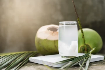 வெப்பத்தால் எகிறிய இளநீர் விலை!