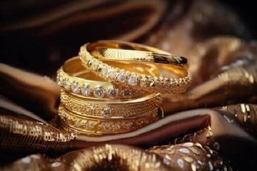 சரிவில் தங்கம் விலை; இப்போது வாங்கலாமா? இன்றைய நிலவரம்!