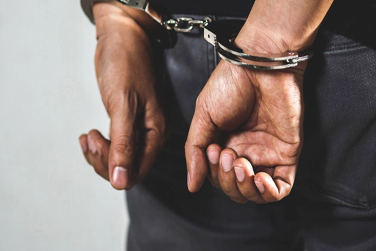 மோட்டார் போக்குவரத்து ஆணையாளர் நாயகம் அதிரடி கைது | Motor Transport Commissioner Arrested மோட்டார் போக்குவரத்து ஆணையாளர் நாயகம் அதிரடி கைது | Motor Transport Commissioner Arrested