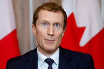 பல்லாயிரக்கணக்கான புகலிடக்கோரிக்கையாளர்களை வெவ்வேறு மாகாணங்களுக்கு அனுப்பும் கனடா அரசு