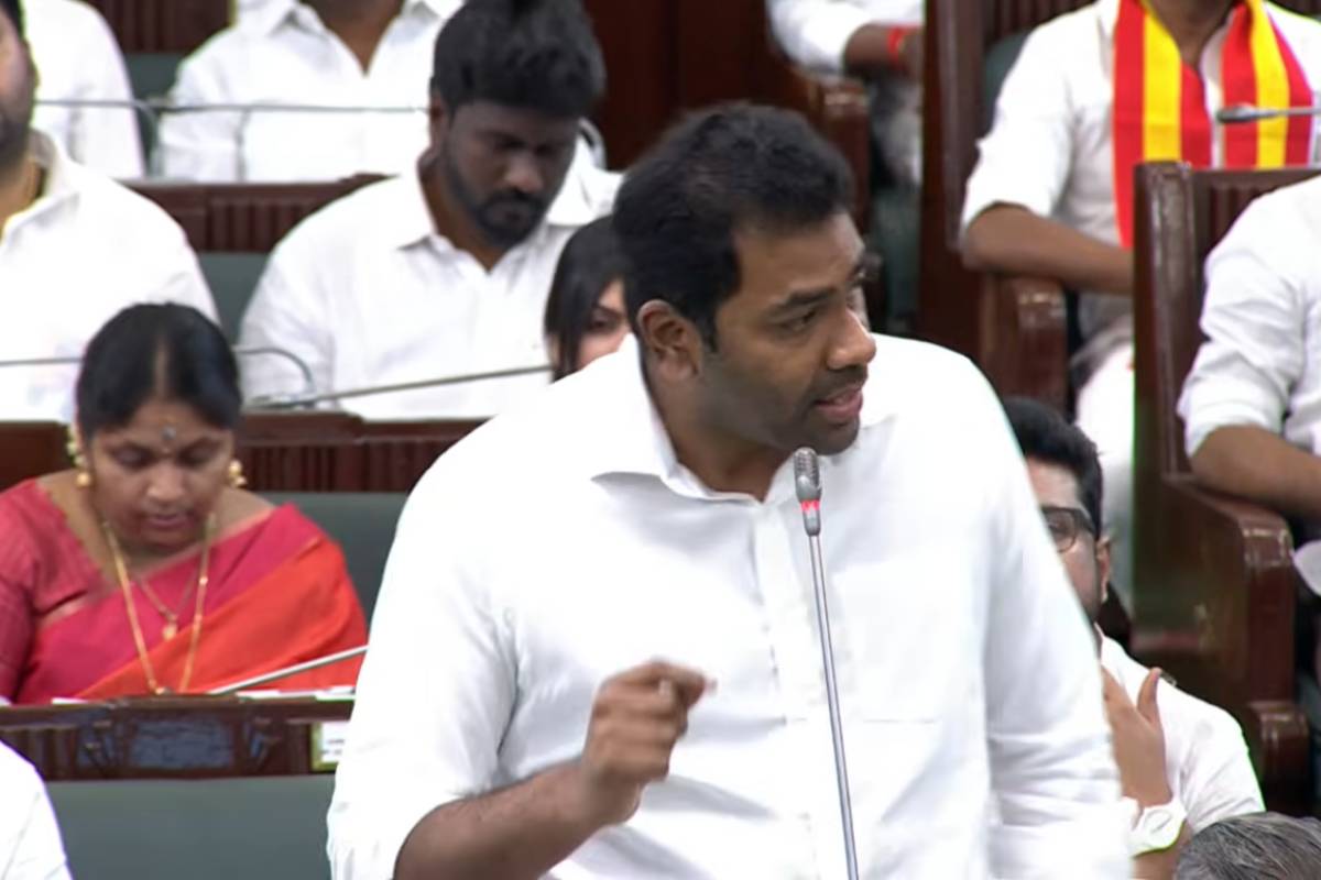 திமுக எம்.பியின் ஹொட்டலில் அடைத்து மிரட்டப்பட்ட 2 எம்.எல்.ஏ.க்கள் - சட்டமன்றத்தில் சொன்ன அமைச்சர் | Aadhav Says 2 Iuml Mla S Hostage In Dmk Mp Hotel திமுக எம்.பியின் ஹொட்டலில் அடைத்து மிரட்டப்பட்ட 2 எம்.எல்.ஏ.க்கள் - சட்டமன்றத்தில் சொன்ன அமைச்சர் | Aadhav Says 2 Iuml Mla S Hostage In Dmk Mp Hotel