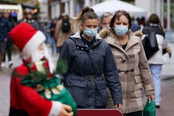 தடுமாறும் லண்டன்... ஒரே வாரத்தில் பிரித்தானியா முழுவதும் உச்சம் தொட்ட Omicron பாதிப்பு