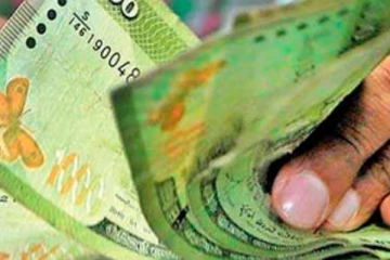 ළමා නිවාසෙක දැරියන් දෙදෙනෙක් මුරකරුට මුදල් ලබා දී සූක්ෂමව පලා ගිහින්..