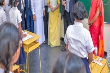 பாடசாலை வைபவங்களுக்கு அரசியல்வாதிகளை அழைக்கும் சம்பிரதாயத்திற்கு முற்றுப்புள்ளி!