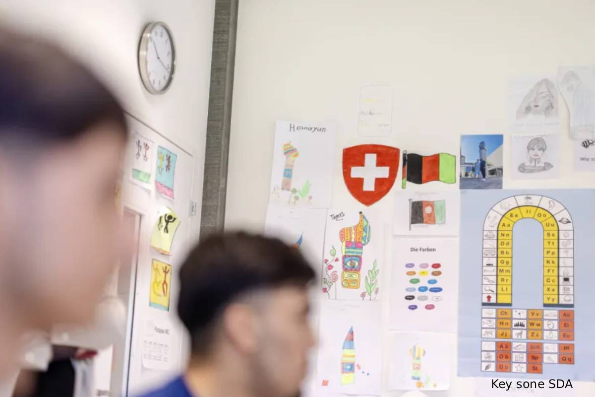 புகலிடக்கோரிக்கை விதிகளை கடுமையாக்கும் சுவிட்சர்லாந்து | Swiss Parliament To Tightens Aslyum Seekers Rules