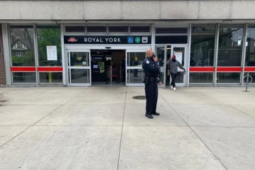 ரொறன்ரோவின் ராயல் யார்க் ரயில் நிலையத்தில் கோர சம்பவம்... பொலிஸ் குவிப்பால் பரபரப்பு