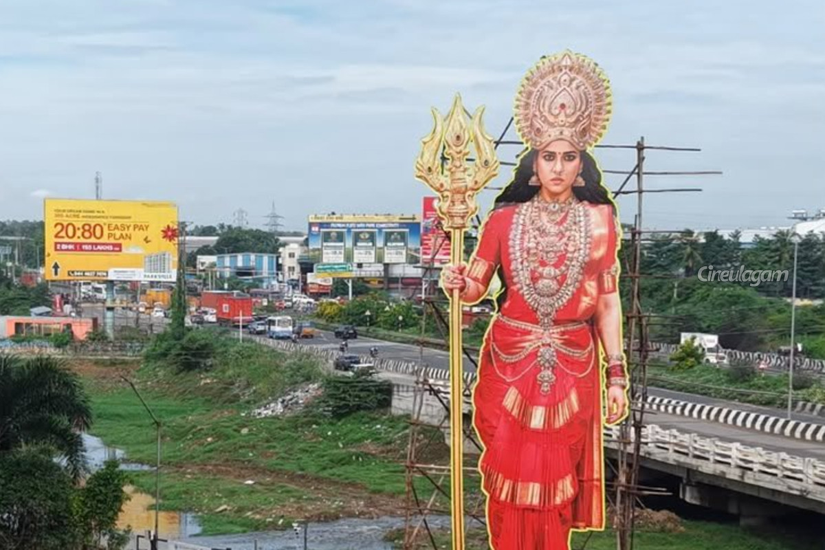 நயன்தாராவுக்கு 60 அடி கட்அவுட்.. வியந்து பார்க்கும் மற்ற நடிகைகள் | 60 Ft Cutout For Nayanthara Regina In Awe