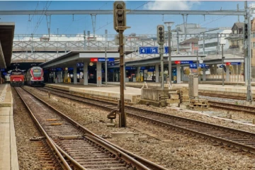 சுவிட்சர்லாந்திலுள்ள சிறிய ரயில் நிலையங்களுக்கு ஆபத்து?