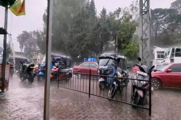 நுவரெலியாவில் திடீரென பலத்த இடியுடன் கூடிய மழை; மக்கள் மகிழ்ச்சி