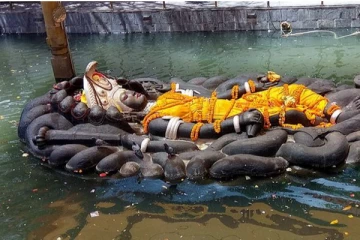 1300 ஆண்டுகளாக நீரில் மிதக்கும் விஷ்ணு சிலை! மர்மங்களுக்கான பின்னணி அம்பலம்.... இதோ ஆதாரம்!