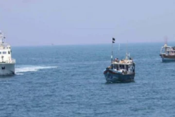 Ak 47 துப்பாக்கிகளுடன் 06 இலங்கை மீனவர்கள் கேரள கடற்பகுதியில் கைது