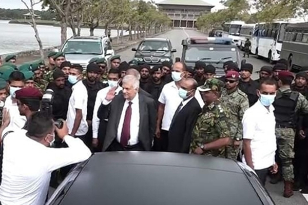 சர்வதேச அளவில் ஒரே நாளில்  சர்வாதிகாரியாக மாறிய ரணில்! | Ranil Has Become A Dictator Internationally