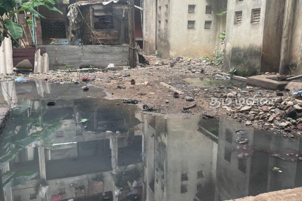 கல்முனை இஸ்லாமபாத் சுனாமி வீட்டுத்திட்ட மக்கள் விடுத்துள்ள வேண்டுகோள் | Islamabad Tsunami Housing Project People Problem கல்முனை இஸ்லாமபாத் சுனாமி வீட்டுத்திட்ட மக்கள் விடுத்துள்ள வேண்டுகோள் | Islamabad Tsunami Housing Project People Problem