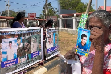 மகளிர் தினத்தில் போராட்டத்தில் ஈடுபட்டுள்ள காணாமல் ஆக்கப்பட்டோரின் உறவுகள்