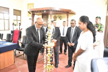 பிரதம நீதியரசர் மன்னாரிற்கு விஜயம் : நீதிமன்ற செயற்பாடுகளையும் பார்வையிட்டார்