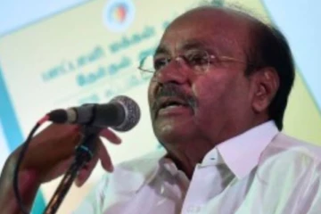 கொரோனா பரவலைத் தடுக்க பள்ளிகளை மூடுவதே முக்கிய நடவடிக்கை - ராமதாஸ்