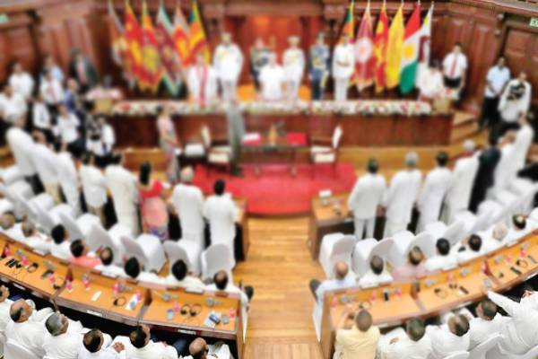 அமைச்சரவை மாற்றத்தில் தொடரும் தடை! கசிந்துள்ள தகவல் | Srilanka Political Crisis Cabinet Appointments அமைச்சரவை மாற்றத்தில் தொடரும் தடை! கசிந்துள்ள தகவல் | Srilanka Political Crisis Cabinet Appointments