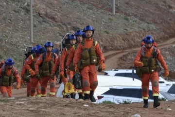 சீனாவில் ஆலங்கட்டி மழை; 21 ஓட்டப் பந்தய வீரர்கள் உயிரிழப்பு