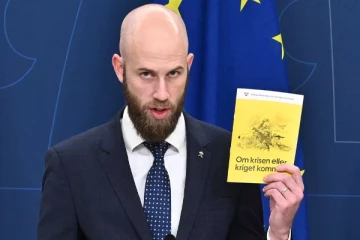 மூன்றாம் உலகப்போர் அச்சம்: உணவு தண்ணீரை சேமித்துவைக்க உத்தரவிட்டுள்ள நாடு