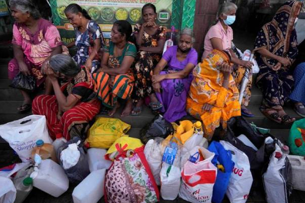 இலங்கையின் பொருளதார நெருக்கடியை குறைக்க 4 முன்னுரிமைகள்! | 4 Priorities To Reduce Sri Lanka S Economic Crisis