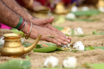 இன்று ஆடி அமாவாசை.., முன்னோர்களுக்கு விரதம் மேற்கொள்வது எப்படி?