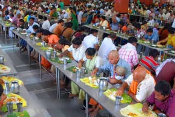 திருப்பதியில் ஒரு நாள் அன்னதானம் வழங்க ரூ.44 லட்சம் நன்கொடை செலுத்த வேண்டும்: தேவஸ்தானம் அறிவிப்பு