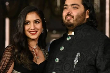 அம்பானி புதிய மருமகள் ராதிகாவின் சொத்து மதிப்பு மட்டும் எத்தனை கோடிகள் தெரியுமா