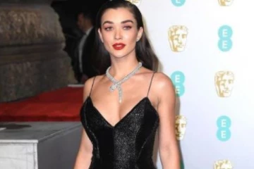 குழந்தை பெற்ற பின்பும் உடற்பயிற்சியில் பின்னியெடுக்கும் நடிகை ஏமி ஜாக்சன்.. வைரலாகும் வீடியோ