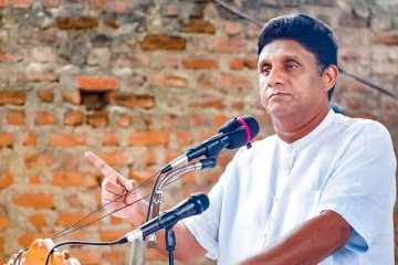 ராஜபக்சர்கள் சூறையாடியதை ஈடுகட்டவே மக்கள் மீது வரி விதிப்பு: சஜித் குற்றச்சாட்டு (photo)