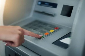 ஏ.டி.எம் இயந்திரம் கொள்ளையிடப்பட்ட சம்பவம்! கை - கால்கள் கட்டப்பட்ட நிலையில் சாரதி மீட்பு (video)