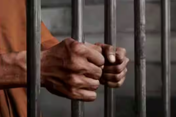 கனடாவில் பெண் வைத்தியர்களிடம் அத்துமீறல்; வசமாக சிக்கிய இந்தியர் வம்சாவளி இளைஞர் | Harassment Of Female Doctors In Canada