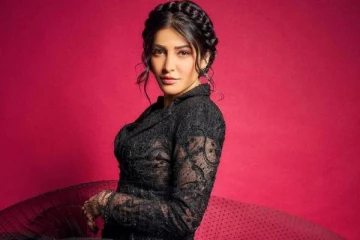 மற்றவர்கள் போல நானும் அதை செய்கிறேன்.. மனம் திறந்த ஸ்ருதி ஹாசன்!