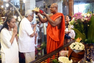 நீண்ட நாட்களின் பின்னர் பொதுவெளிக்கு வந்த கோட்டாபய(படங்கள்)