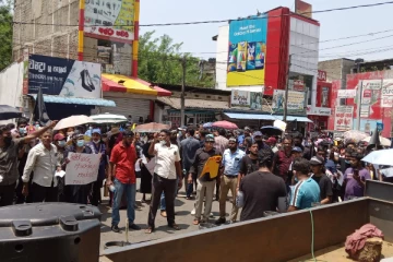 மொணராகலையில் அரசுக்கு எதிராக கவனயீர்ப்பு போராட்டம் (படங்கள்)